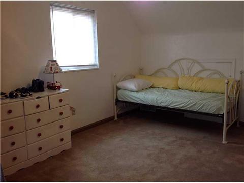 455 Linnview Ave, Pittsburgh, PA 15210 photo 9