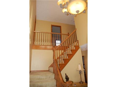 480 Clair Dr, Pittsburgh, PA 15241 photo 2