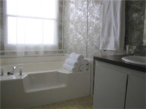 10110 Mark Ave, Irwin, PA 15642 photo 7