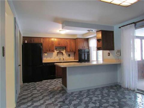 4185 Timberlane, Hampton, PA 15101 photo 2
