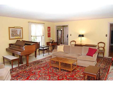 550 Miranda Rd, Pittsburgh, PA 15241 photo 4