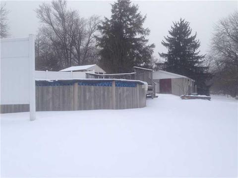 2111 Shaw St, Irwin, PA 15642 photo 4