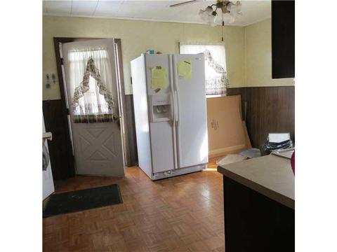 2111 Shaw St, Irwin, PA 15642 photo 6