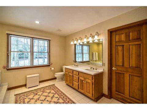 2818 Ridge Dr, Hampton, PA 15101 photo 16