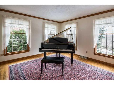 2818 Ridge Dr, Hampton, PA 15101 photo 4