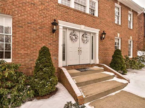 2818 Ridge Dr, Hampton, PA 15101 photo 2