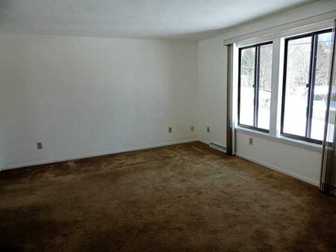 2994 Sunset Cir, Export, PA 15632 photo 3