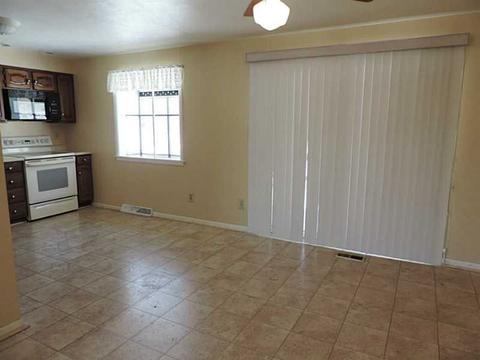 2994 Sunset Cir, Export, PA 15632 photo 5