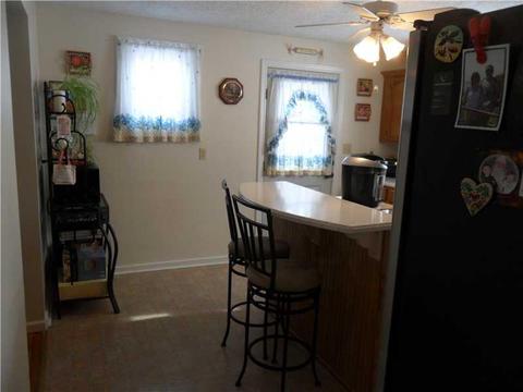 24 Coraopolis Rd, Coraopolis, PA 15108 photo 8
