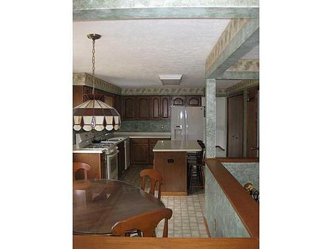 3074 Seminole Ct, Hampton, PA 15044 photo 10