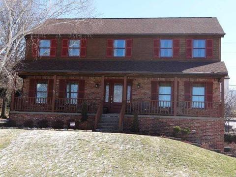 8198 Streamside Dr, Mccandless, PA 15237 photo 1
