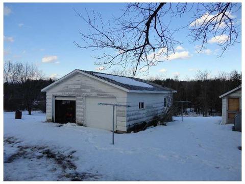 16 Bonner Rd, Rossiter, PA 15772 photo 3