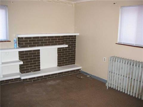 26 Hamilton Ave, Braddock, PA 15104 photo 4