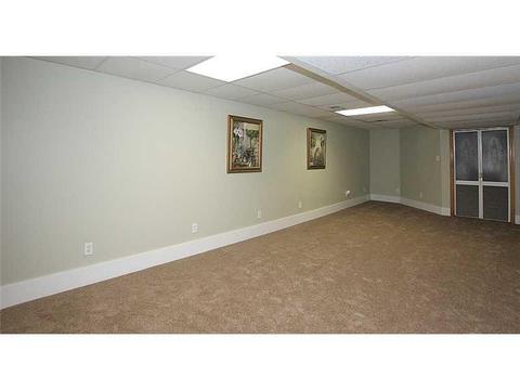 125 Bartley Rd, Pittsburgh, PA 15241 photo 11