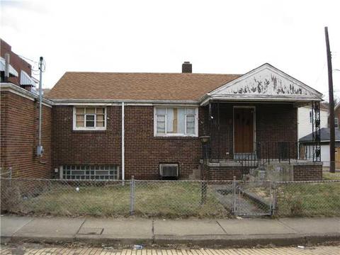 126 5th Ave, Braddock, PA 15104 photo 1