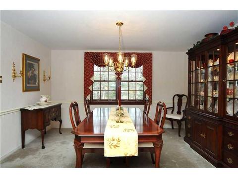 207 Windsor Dr, Coraopolis, PA 15108 photo 7