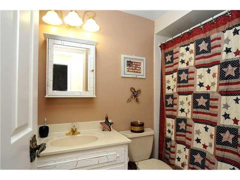 207 Windsor Dr, Coraopolis, PA 15108 photo 23