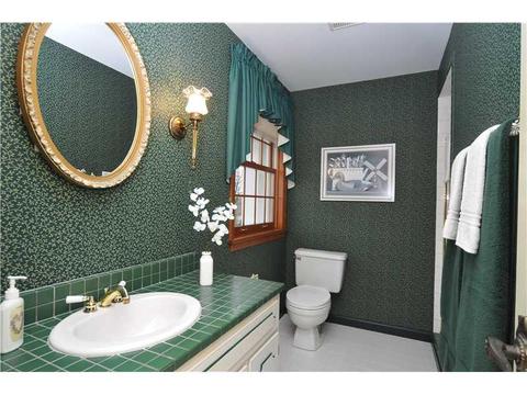 207 Windsor Dr, Coraopolis, PA 15108 photo 18