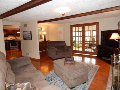 2730 Bristol Ct, Hampton, PA 15101 photo 13