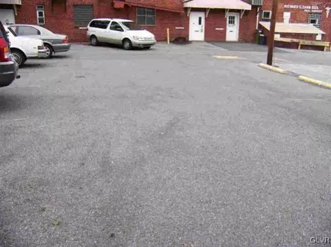 261 E Broad St, Bethlehem, PA 18018 photo 3
