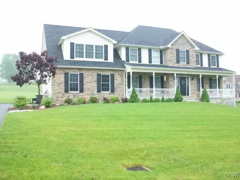 3039 E Walker, Bath, PA 18014 photo 1