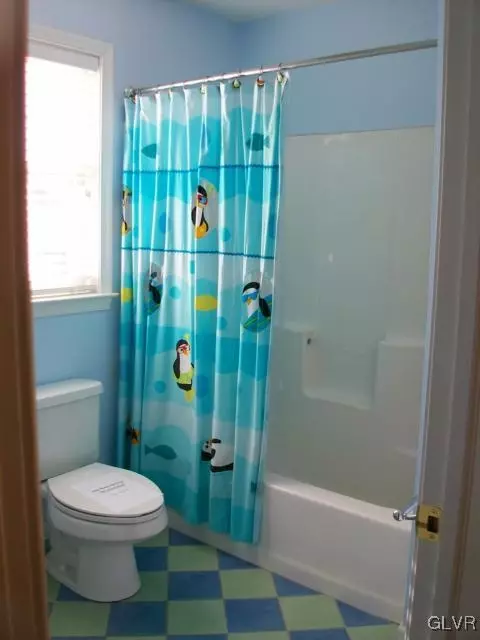 3039 E Walker, Bath, PA 18014 photo 13