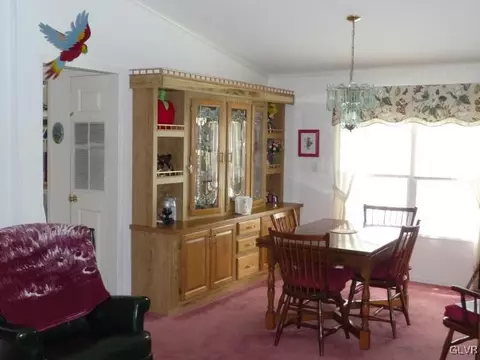 3 Spruce Ct, Bath, PA 18014 photo 6