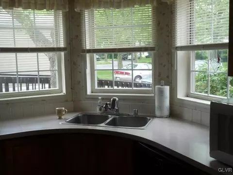 3 Spruce Ct, Bath, PA 18014 photo 9
