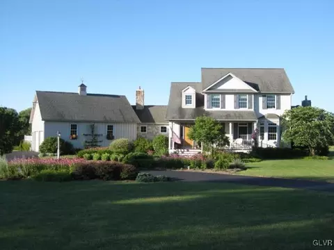254 E Mountain Rd, Wind Gap, PA 18091 photo 1