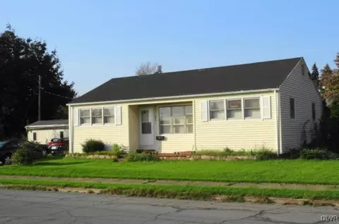 675 E Thomas Ave, Hellertown, PA 18055 photo 3