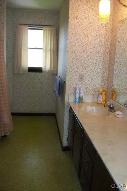2916 Sickle Rd, Bath, PA 18014 photo 34