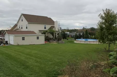 2784 Maefield Rd, Bath, PA 18014 photo 22