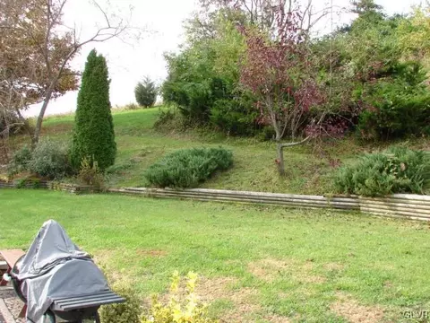 6475 W Main Blvd, Bath, PA 18014 photo 17