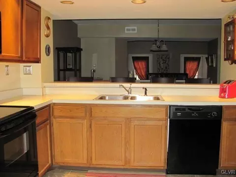 140 Founders Ct, Bethlehem, PA 18020 photo 7
