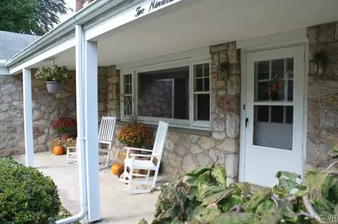 219 E Macada Rd, Bethlehem, PA 18017 photo 2