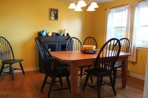 219 E Macada Rd, Bethlehem, PA 18017 photo 8