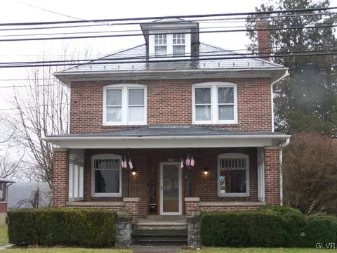 284 E Main St, Bath, PA 18014 photo 1