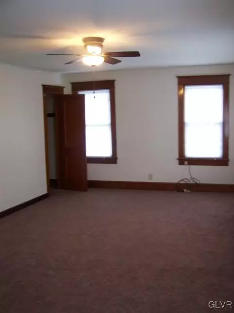 284 E Main St, Bath, PA 18014 photo 20
