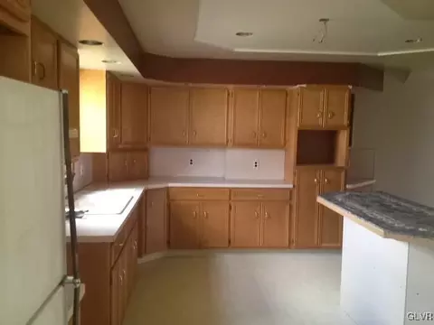 349 Main St, Bath, PA 18014 photo 7