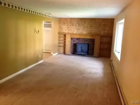 809 Summit St, Bethlehem, PA 18015 photo 3