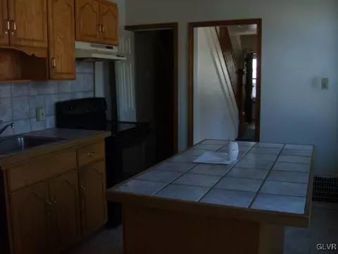 313 E Frankford St, Bethlehem, PA 18018 photo 7