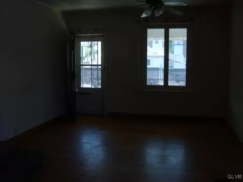 313 E Frankford St, Bethlehem, PA 18018 photo 5