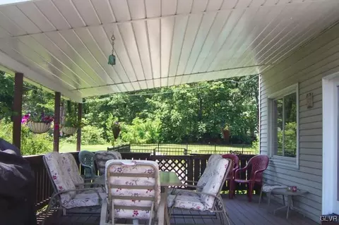 2558 Spring St, Coplay, PA 18037 photo 10
