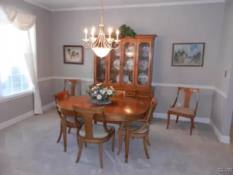 1871 Gregory Pl, Hellertown, PA 18055 photo 4