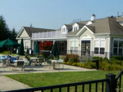 1871 Gregory Pl, Hellertown, PA 18055 photo 13
