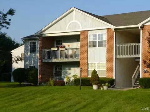 5165 Cheryl Dr, Bethlehem, PA 18017 photo 1