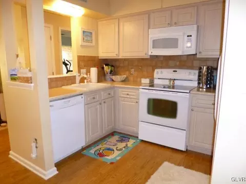 5165 Cheryl Dr, Bethlehem, PA 18017 photo 7