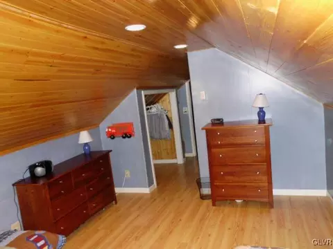 1106 Gresham St, Bethlehem, PA 18017 photo 24