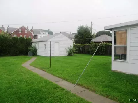 421 E Laurel St, Bethlehem, PA 18018 photo 5