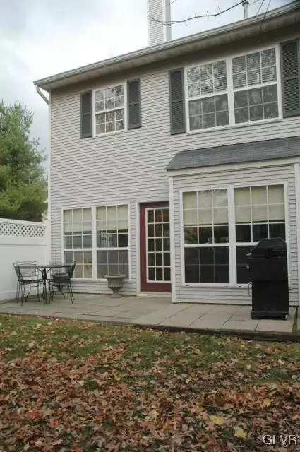 1914 Pine Ct, Hellertown, PA 18055 photo 14